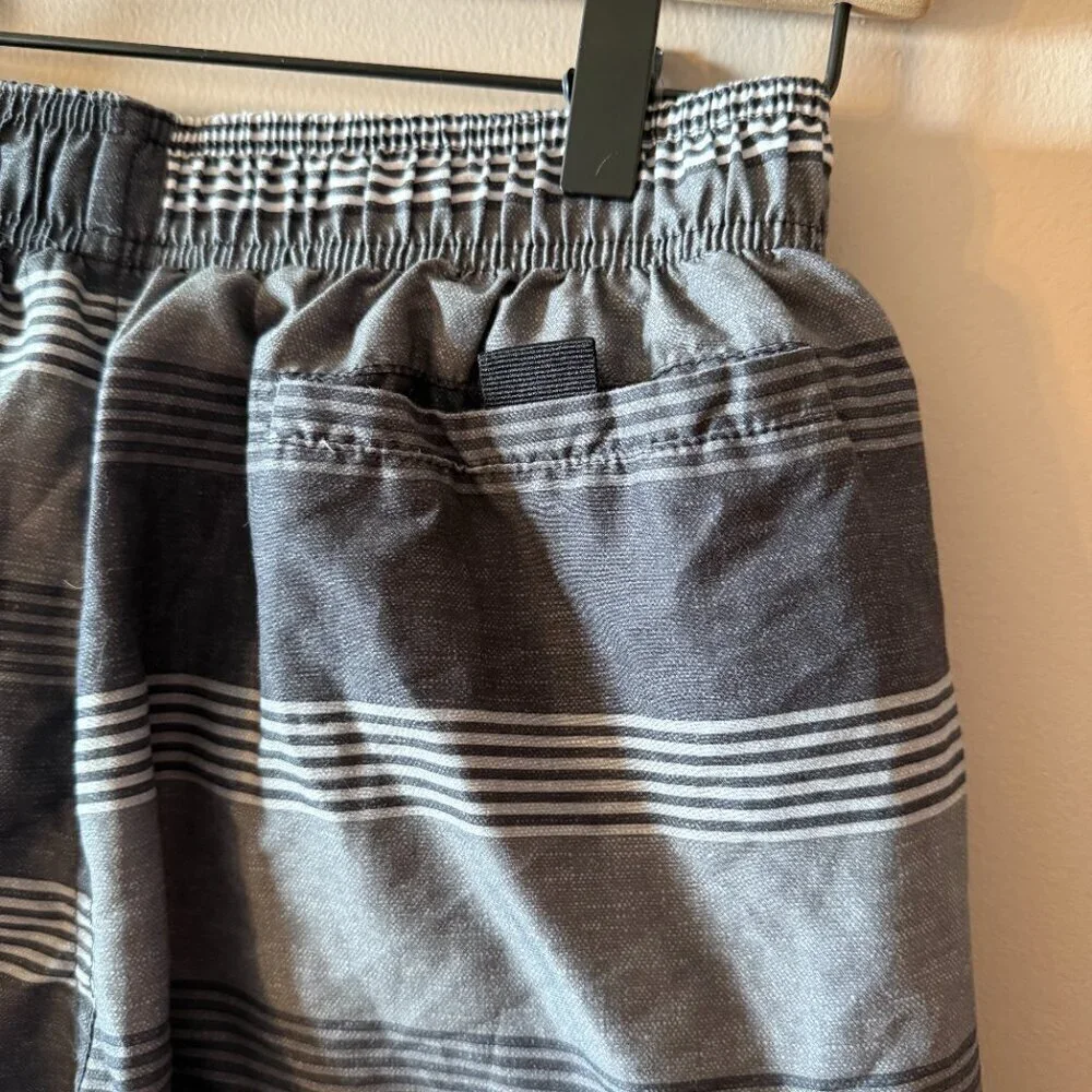 Youth Boy's M Nike Big Boys Volley Swim Shorts Black Gray Stripes Beach Summer